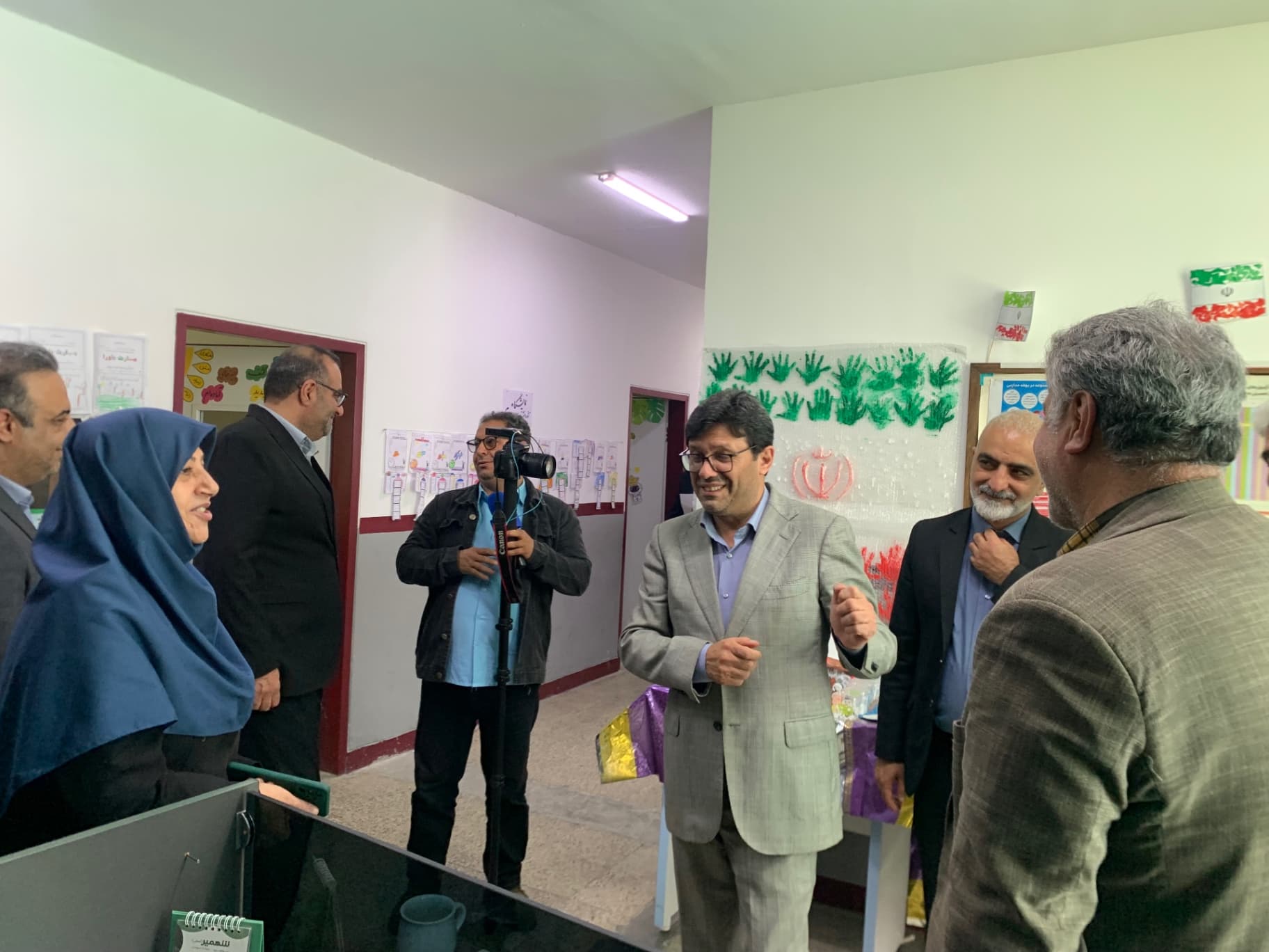 حضور نماینده محترم قائمشهر جناب آقای دکتر عباسی به همراه دکترمهردل مدیر کل محترم فنی حرفه ای